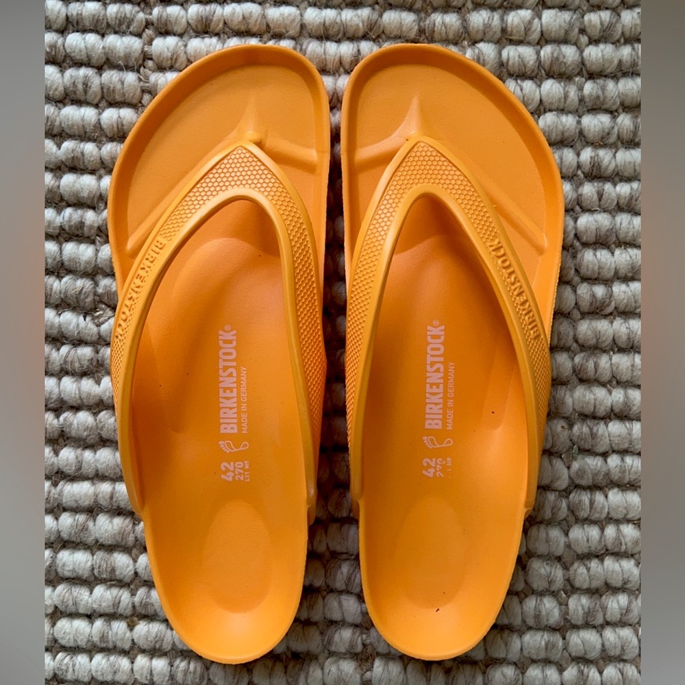 NWOT Birkenstock Honolulu Sandal